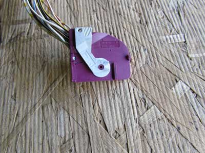 BMW 28 Pin Purple Connector with Pigtail 83736082